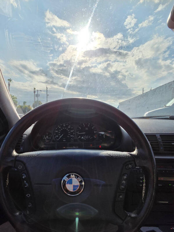 2005 BMW 3 Series 325i