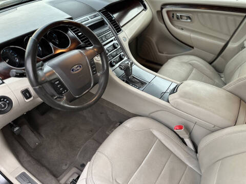 2011 Ford Taurus Limited