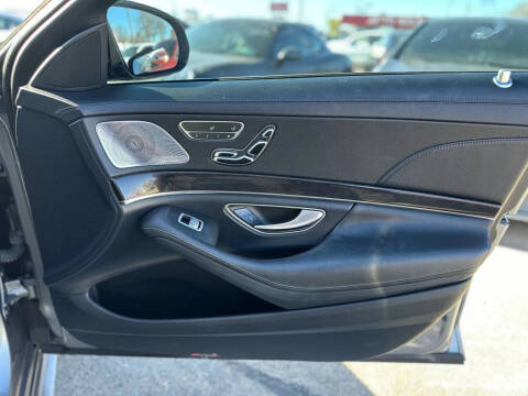 2015 Mercedes-Benz S-Class S 550