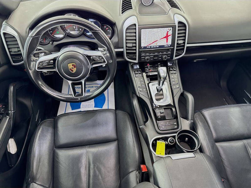 2016 Porsche Cayenne