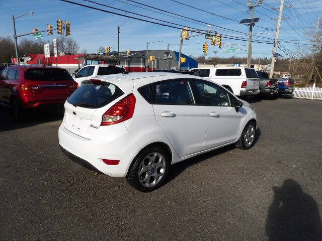 2012 Ford Fiesta SES