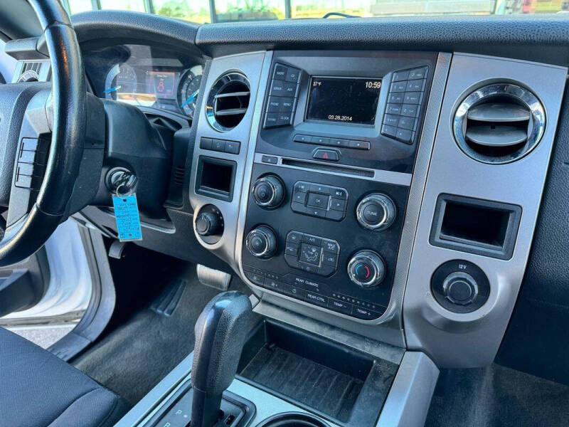 2017 Ford Expedition EL XLT