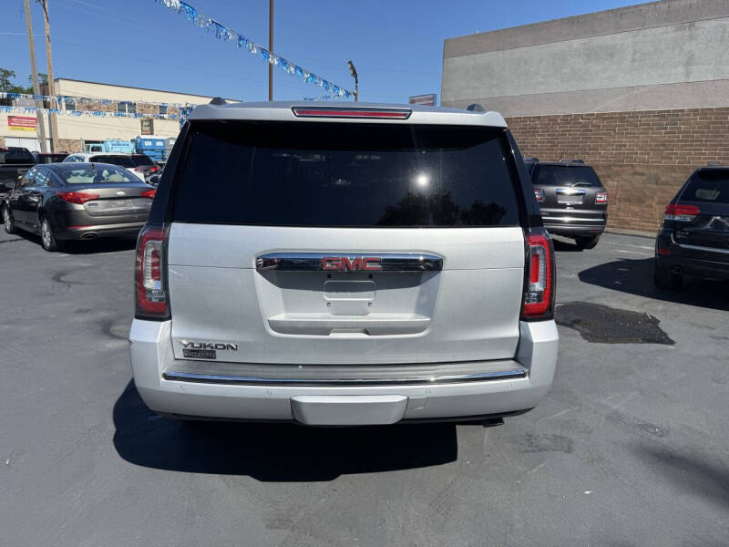 2016 GMC Yukon Denali