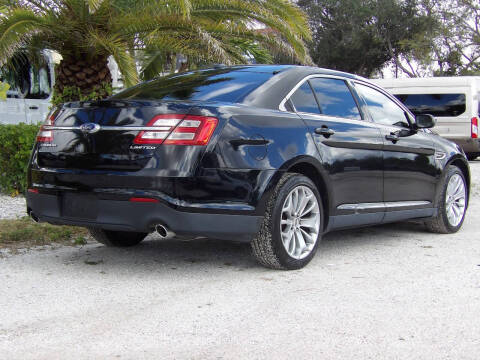 2017 Ford Taurus Limited