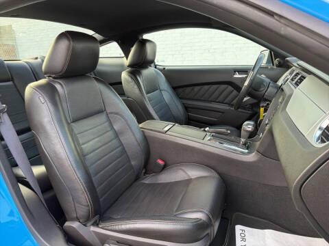 2010 Ford Mustang V6