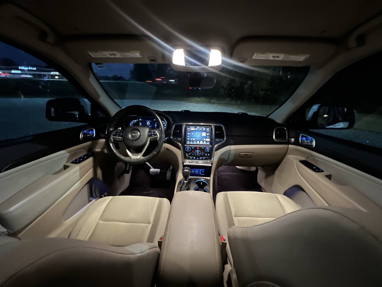 JeepGrand Cherokee12