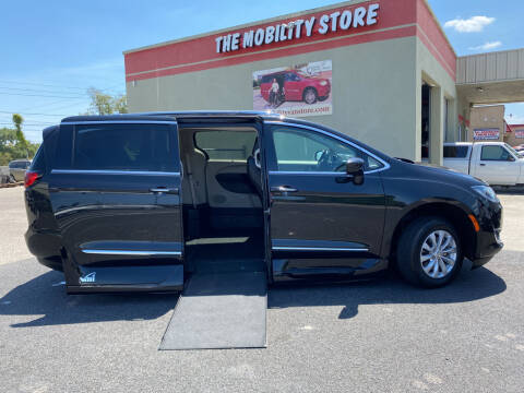 2019 Chrysler Pacifica for sale at The Mobility Van Store in Lakeland FL