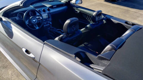 2022 Ford Mustang EcoBoost Premium