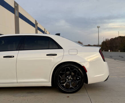 2019 Chrysler 300 S