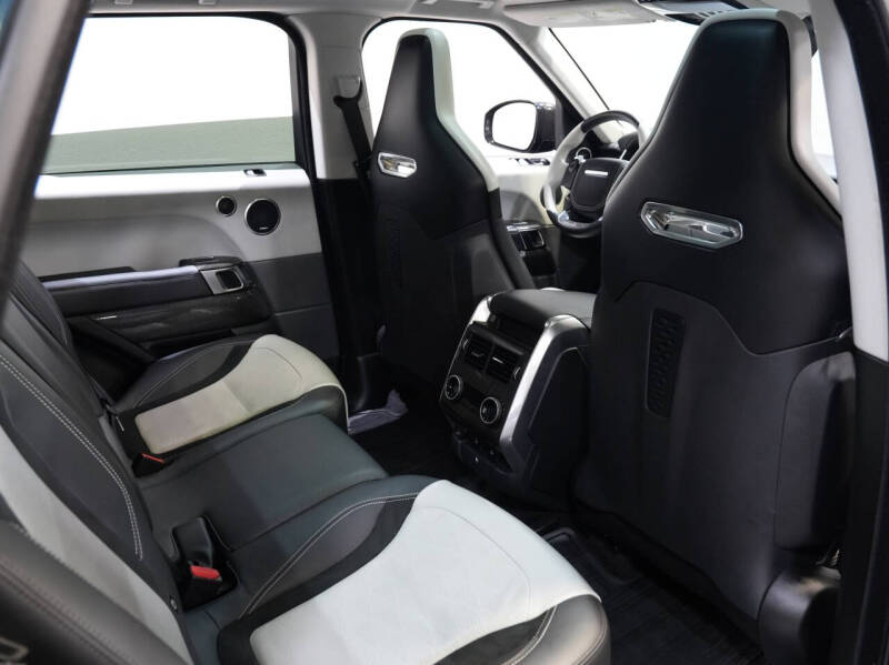 2020 Land Rover Range Rover Sport SVR