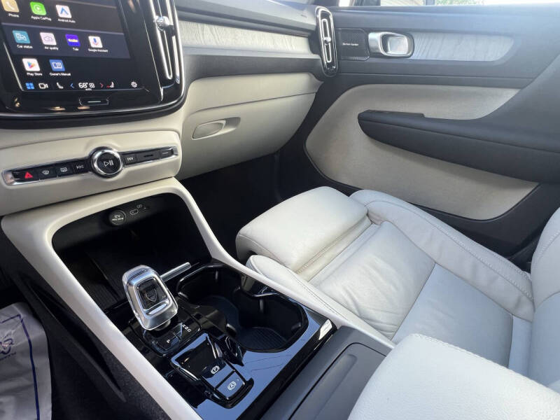 2023 Volvo XC40 Ultimate - Photo 29