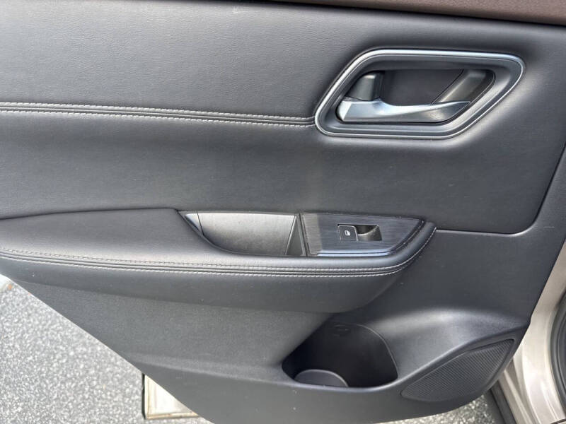 2021 Nissan Rogue Platinum