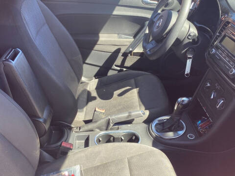 2014 Volkswagen Beetle 2.5L Entry PZEV