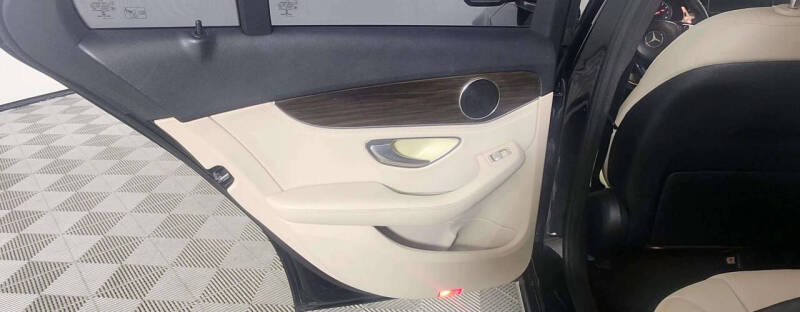 2015 Mercedes-Benz C-Class C 300