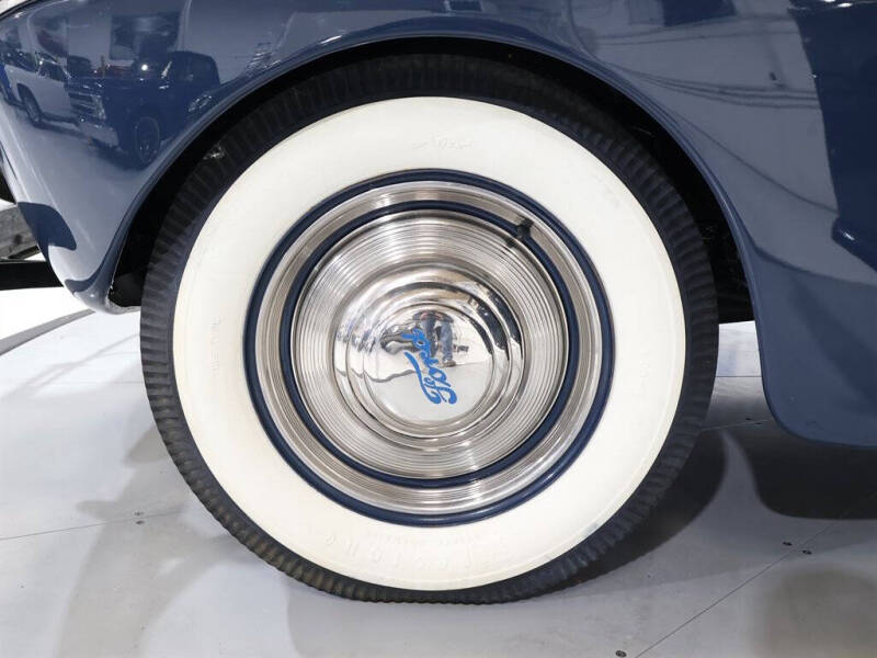 1941 Ford Super Deluxe