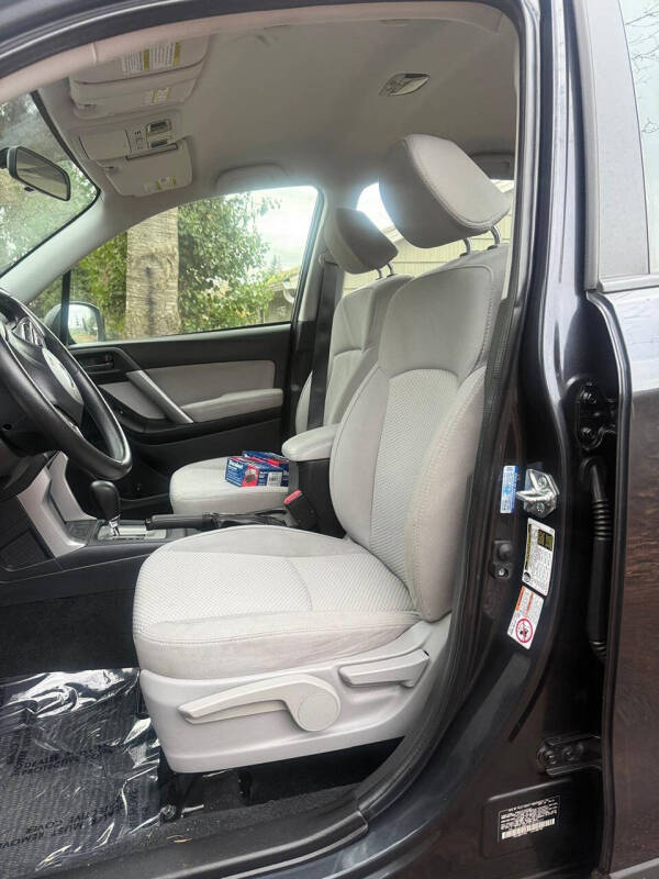 2015 Subaru Forester 2.5i