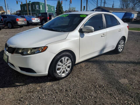 2013 Kia Forte for sale at A&R Auto Sales and Services LLC in Connersville IN