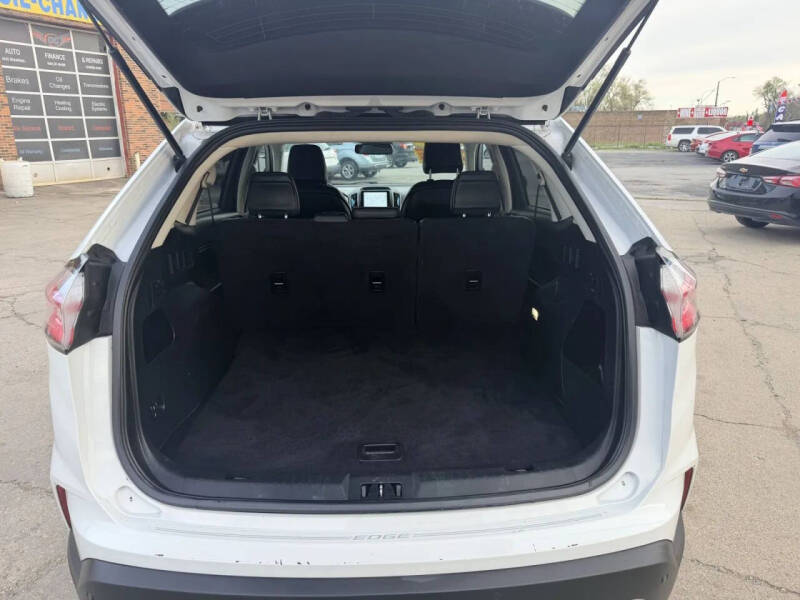 2021 Ford Edge