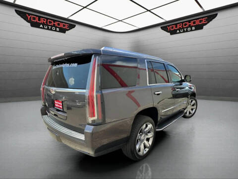 2017 Cadillac Escalade Luxury