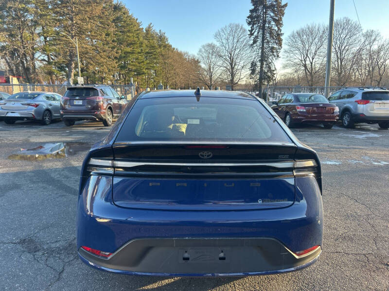 2024 Toyota Prius Prime SE