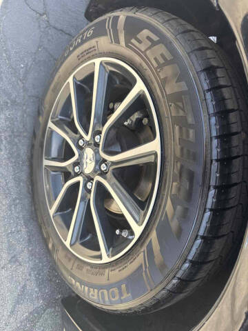 2017 Mitsubishi Lancer LE