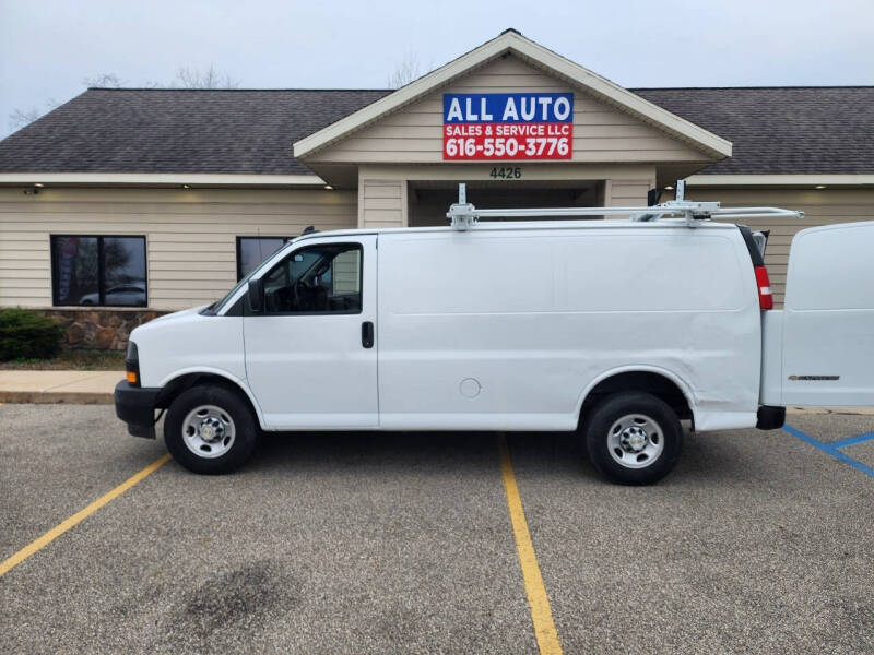 2023 Chevrolet Express 2500