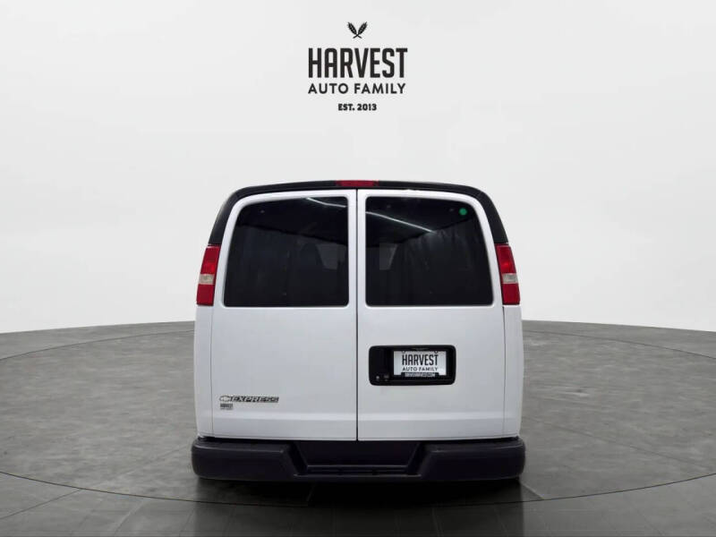 2018 Chevrolet Express LS 2500
