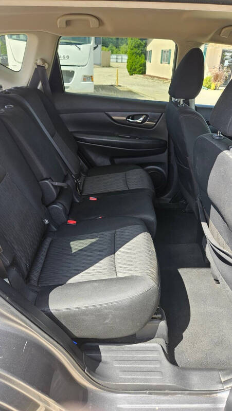 2020 Nissan Rogue SV