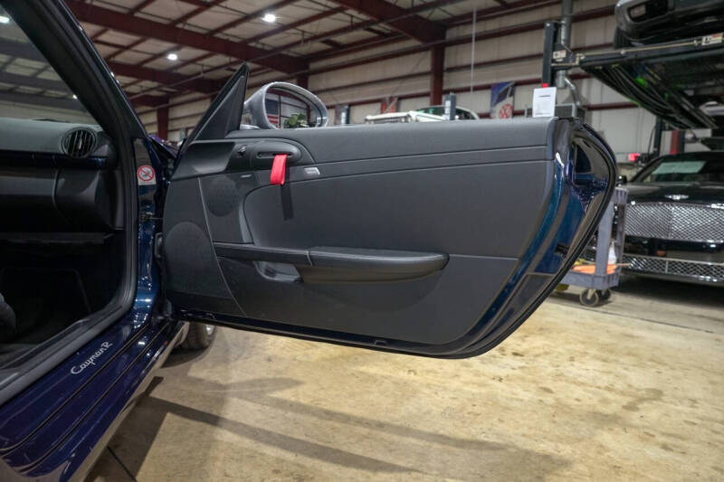 2012 Porsche Cayman R