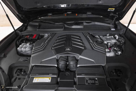 2025 Lamborghini Urus SE