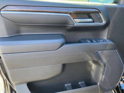 2024 GMC Sierra 1500 Elevation Standard