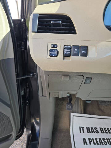 2011 Toyota Sienna XLE 7-Passenger