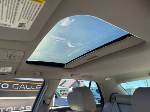 2011 Cadillac DTS Luxury Collection