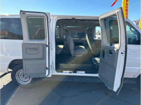 2013 Ford E-Series E-150 XLT