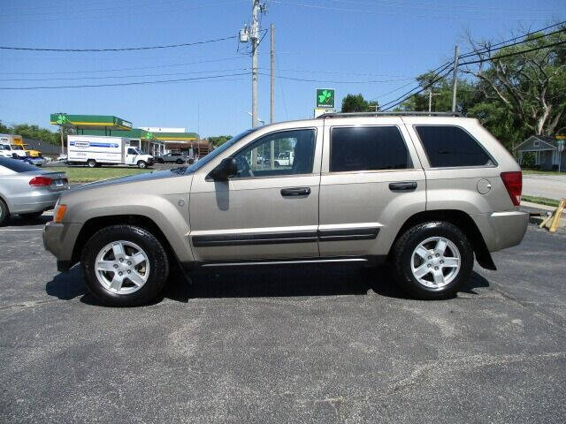 2005 Jeep Grand Cherokee for sale at Pinnacle Investments LLC in Lees Summit MO