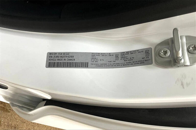 2026 Chrysler Pacifica Select