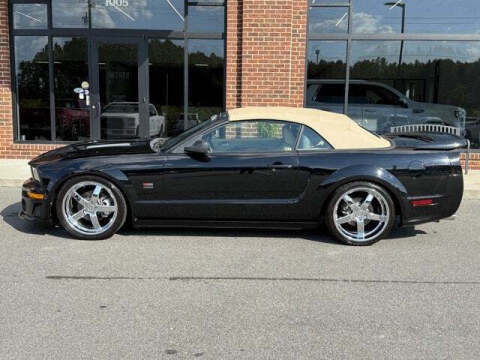 2005 Ford Mustang GT Deluxe