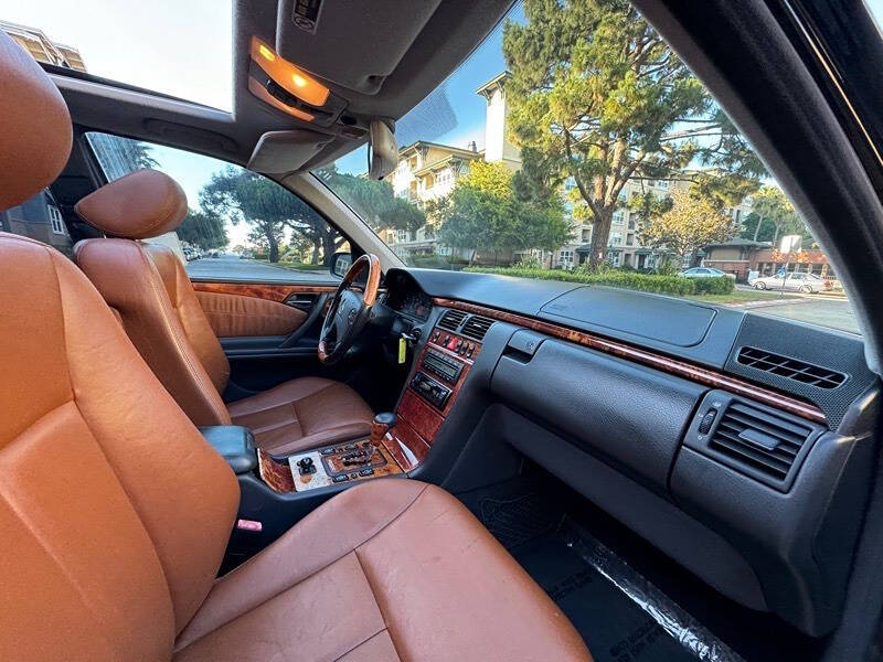 2000 Mercedes-Benz E-Class E 320