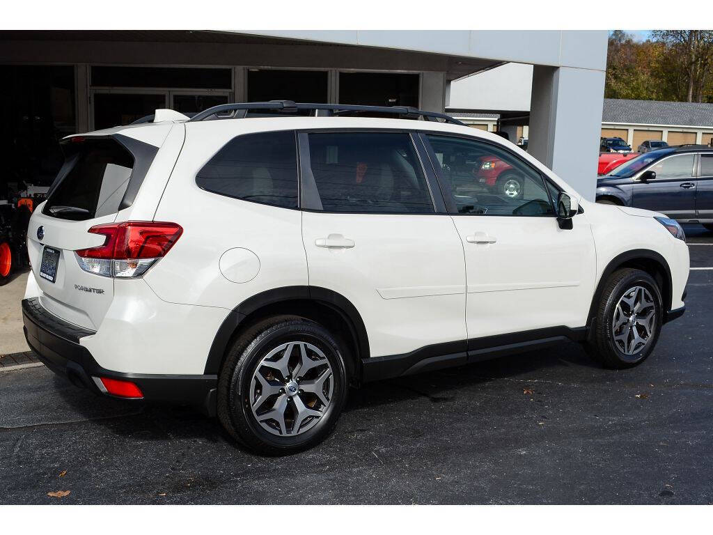 2022 Subaru Forester for sale at EARL DUFF PRE-OWNED CENTER in Harriman, TN