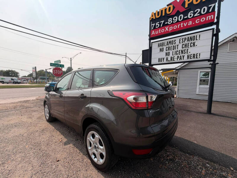 2017 Ford Escape S
