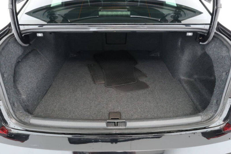 2018 Volkswagen Passat V6 SEL Premium