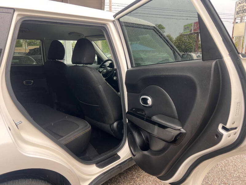 2015 Kia Soul +
