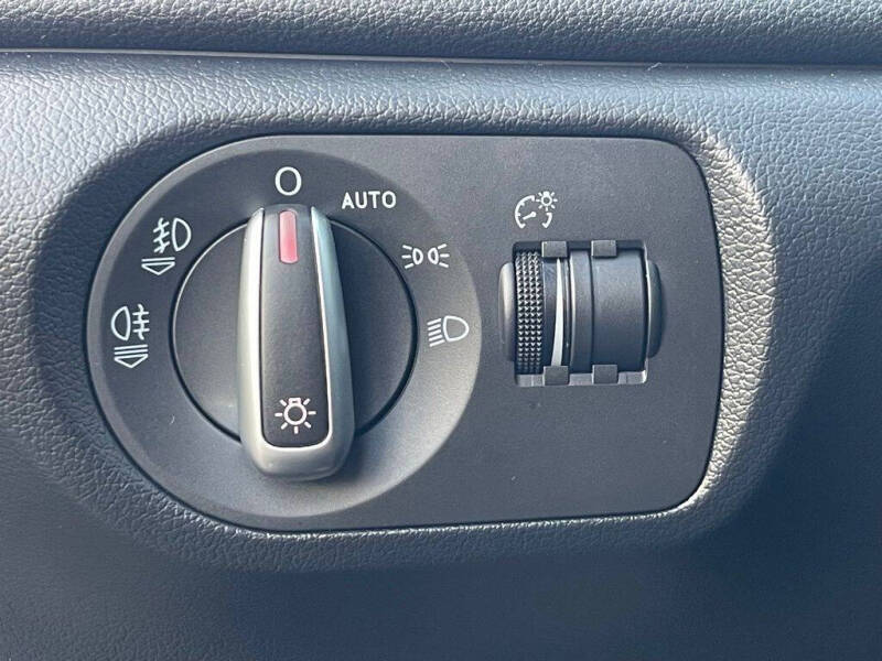 2015 Audi Q3 2.0T quattro Prestige