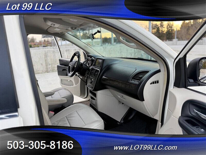2011 Dodge Grand Caravan Crew