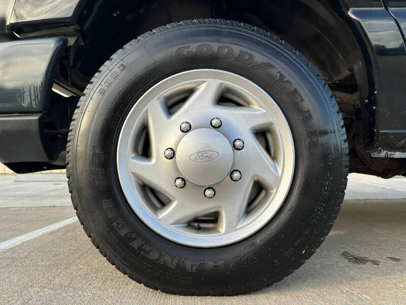 2009 Ford E-Series E-150