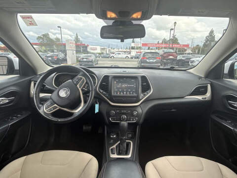 2017 Jeep Cherokee 75th Anniversary