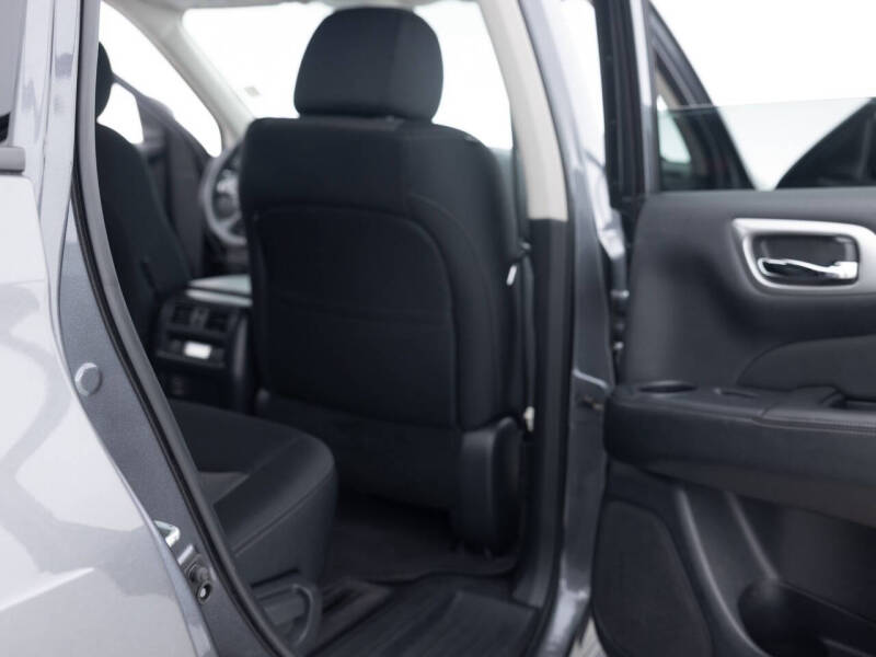 2018 Nissan Pathfinder S