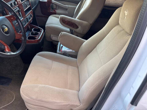 2019 Chevrolet Express 2500