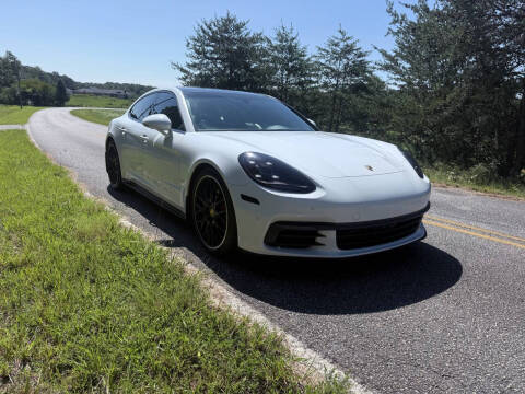 2017 Porsche Panamera