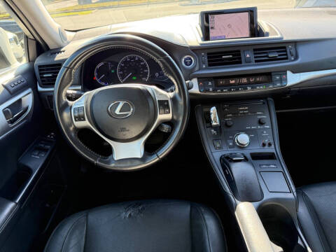 2013 Lexus CT 200h